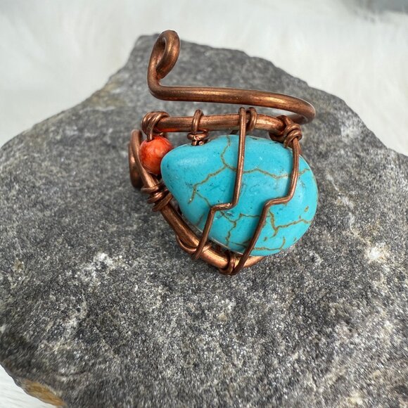 Handmade Copper Wire Wrapped Dyed Howlite Faux Turquoise Ring Bypass Size 7 - Picture 4 of 6